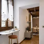 Ellis Dream Apartment